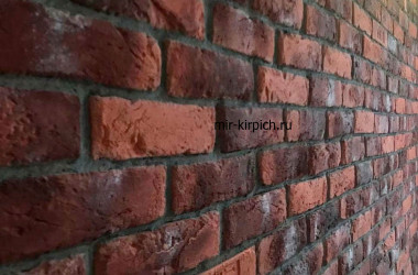 Декоративный кирпич Орлеан 490 в отделке гостиной