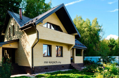 Фасад и цоколь частного дома с Сан-Марино 050 и Турин 709