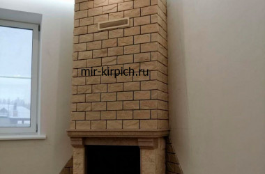 Искусственный камень Версаль 051 в отделке камина