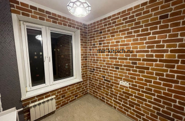 Отделка комнаты декоративным кирпичом Loft Izhora