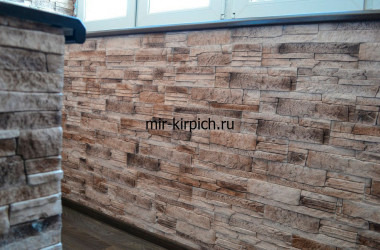 Сланец классический Аликанте в отделке балкона