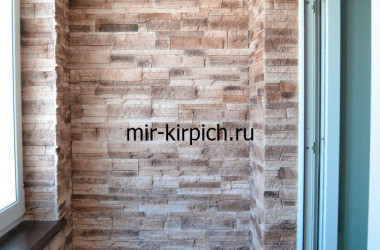 Сланец классический Аликанте в отделке балкона