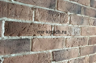 Гипсовый кирпич Монастырский Аликанте в интерьере коридора