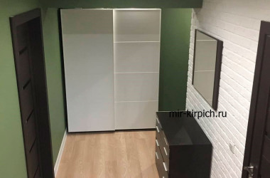 Декоративная плитка Кельн Брик 320-00 в отделке квартиры